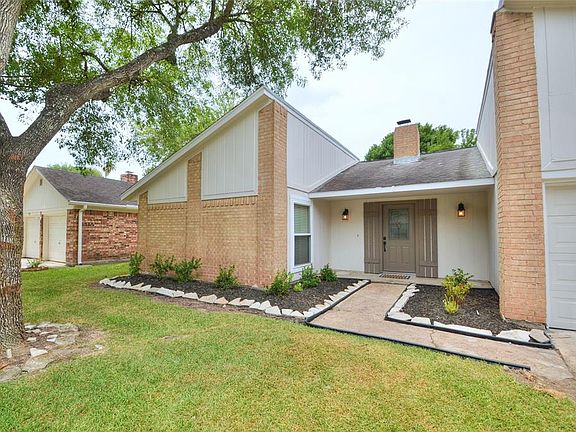 3rd image of 3209 Park Vista Ln