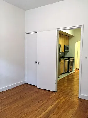 Rented by Manhattan Skyline | media 1