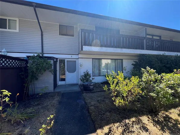 500 Muchalat Dr #3, Gold River, BC V0P 1G0