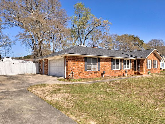 2nd image of 2285 Treetop Ln
