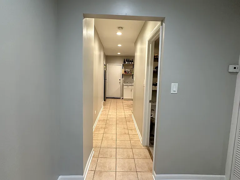 4621 S Archer Ave #1 — Photo 6