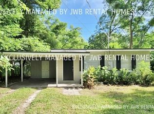 8057 Graff Ln, Jacksonville, FL 32221