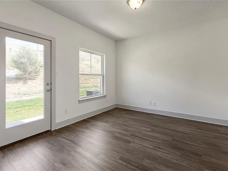 2140 Local Rebel Loop — Photo 16