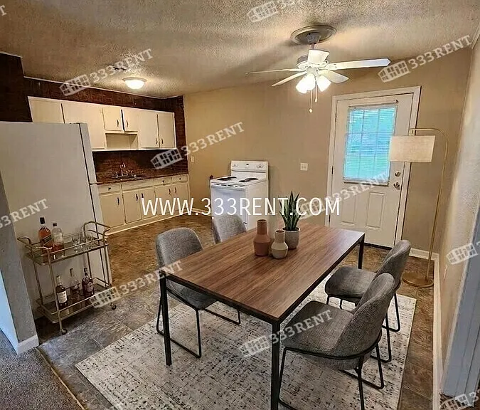 11308 McKinley Ave — Photo 4