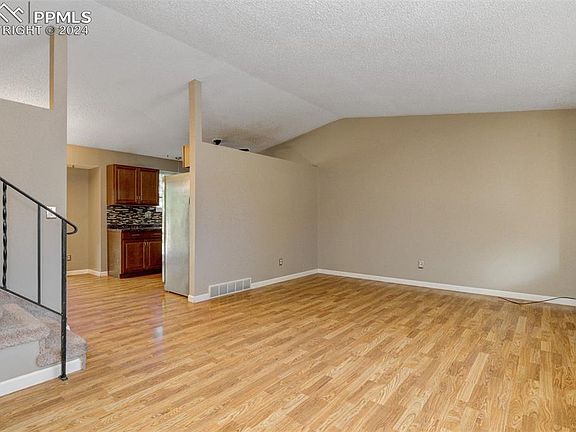 3rd image of 5070 Chickweed Dr
