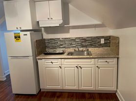 8725 117th St, Richmond Hill, NY