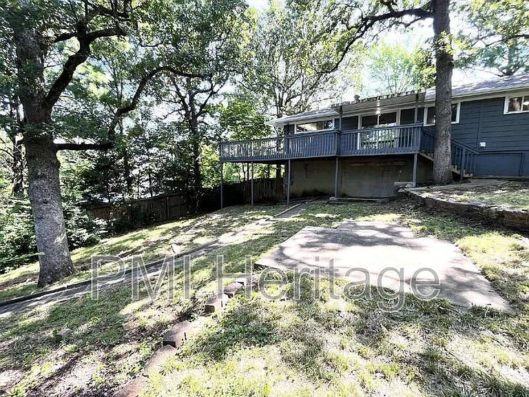 1139 N Sunset Dr — Photo 21