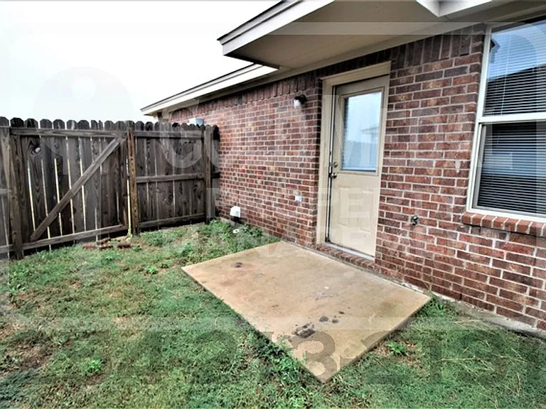 4505 Cambridge Dr — Photo 31