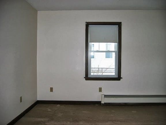 Bedroom (view 1)