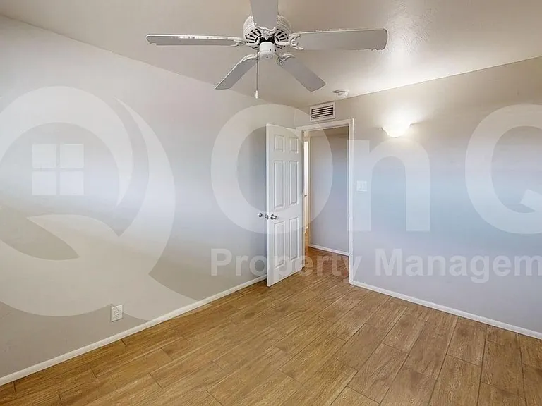 7312 E 20th St — Photo 11
