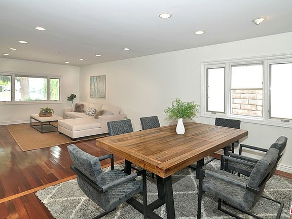 5th image of 14004 Chandler Blvd