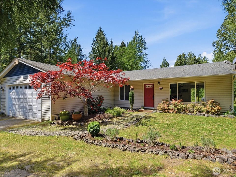 1st image of 297 Lewis Road W