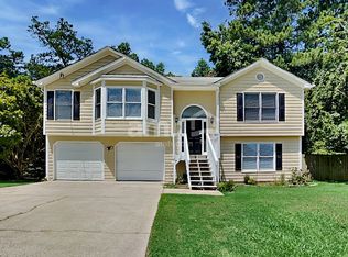 780 Holcombe Woods Ct, Auburn, GA 30011