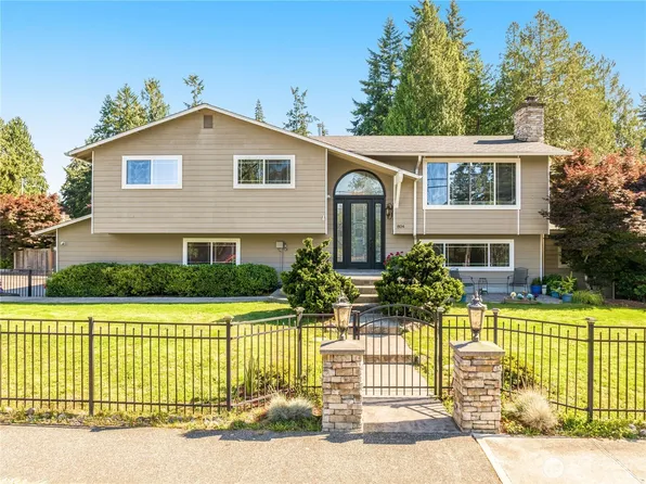 804 15th Street SW, Edmonds, WA 98020