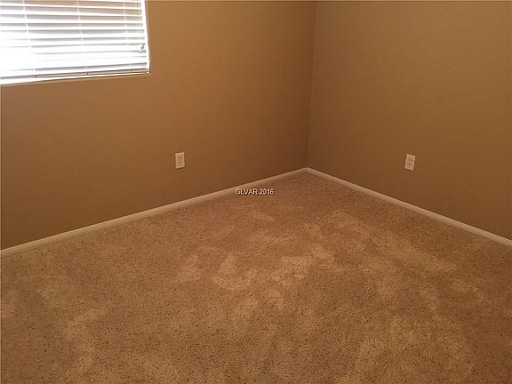 3rd image of 2404 Cockatoo Dr