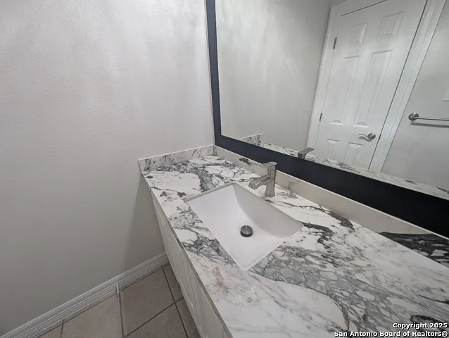 22223 Roan Frst — Photo 20