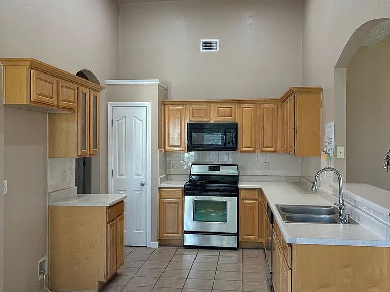 12421 Paseo De Arco Ct — Photo 8