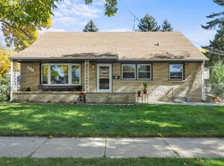 207 E Plainfield Ave, Milwaukee, WI 53207