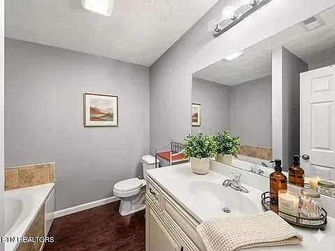 1250 Tramel Rd — Photo 9
