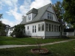 409 N Harrison St, Syracuse, IN 46567