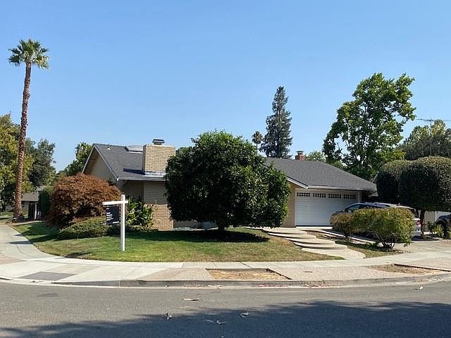 2nd image of 1604 Glenfield Dr