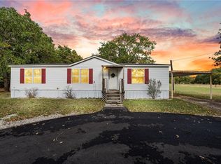 153 S 9th St, Axtell, TX 76624