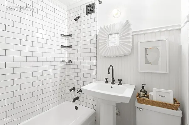 Rented by Corcoran | media 14