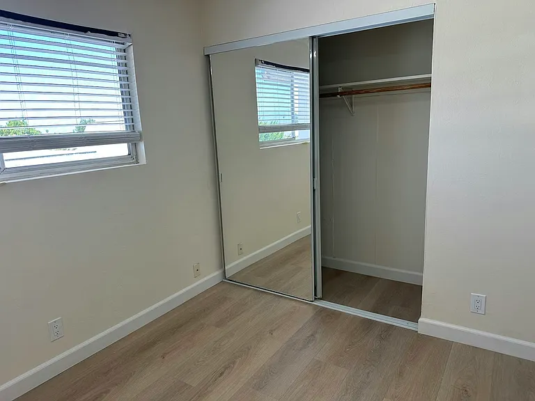 1888 Scepter Ct — Photo 18
