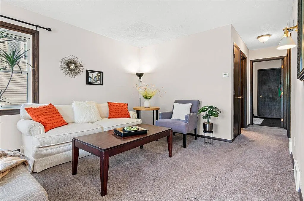 4 bed, 2160 sqft, $2,795 — Photo 1