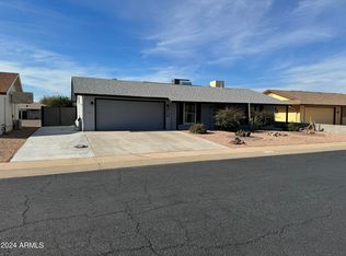 10824 W Saratoga Cir, Sun City, AZ 85351