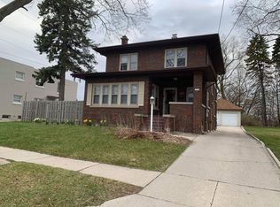 1436 N 8th St, Manitowoc, WI 54220