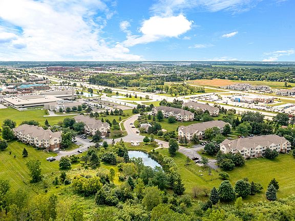 Riverwood Apartments Aerial View