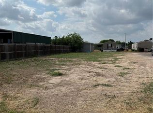 3015 W Mimosa Dr, Weslaco, TX 78596