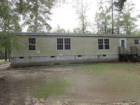 3rd image of 210 Pine Forest Dr
