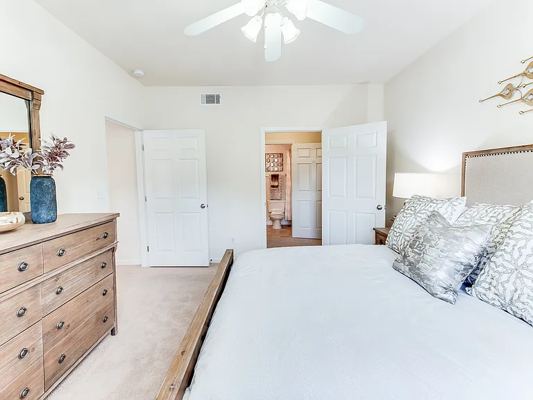 Highland Pointe — Photo 25
