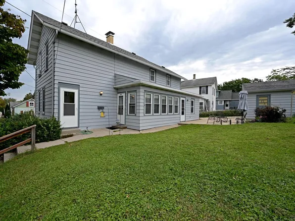 915 North Second STREET, Watertown, WI 53098