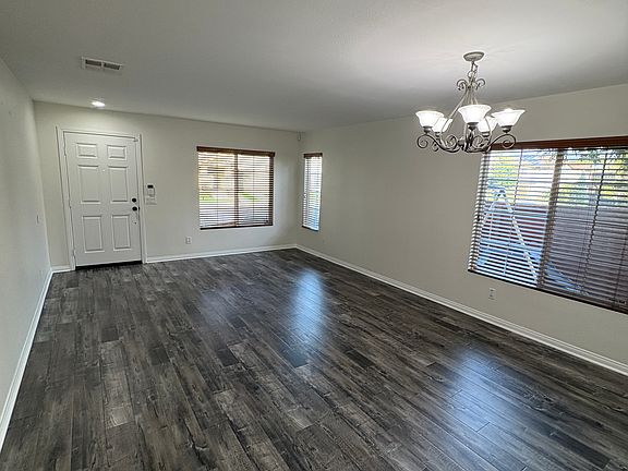 3rd image of 871 Via La Venta