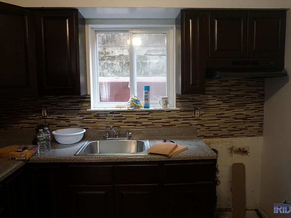 2nd image of 117 Rutgers St