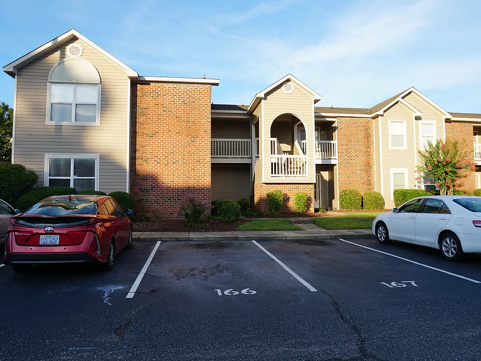 685 Bartons Landing Pl #1