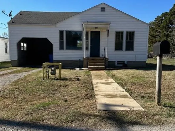 215 Hope St, Corning, AR 72422