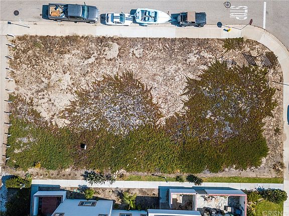 3rd image of 5201 Driftwood St
