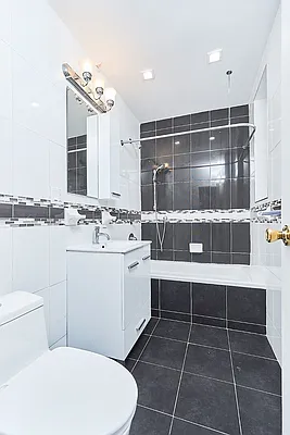 Rented by Keller Williams NYC | media 8