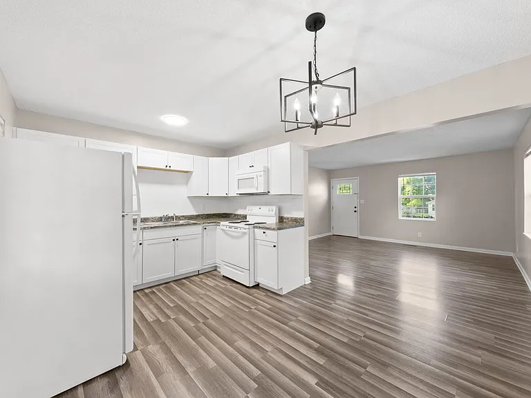 1206 Cedar St — Photo 11