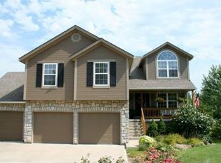 700 W Ryan Rd, Grain Valley, MO 64029