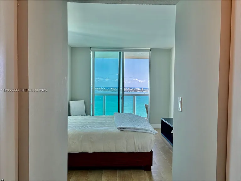 1800 N Bayshore Dr #4209 — Photo 37