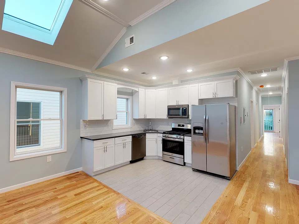 216 Terrace Ave #2