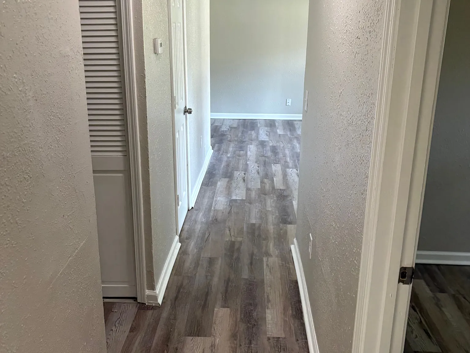 3 bed, 950 sqft, $1,500 — Photo 4