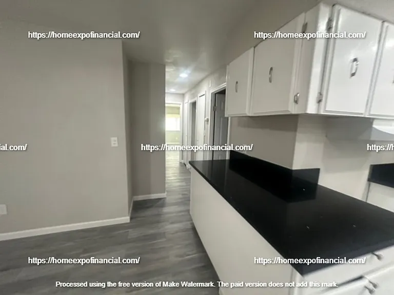 978 Bettina Way — Photo 20