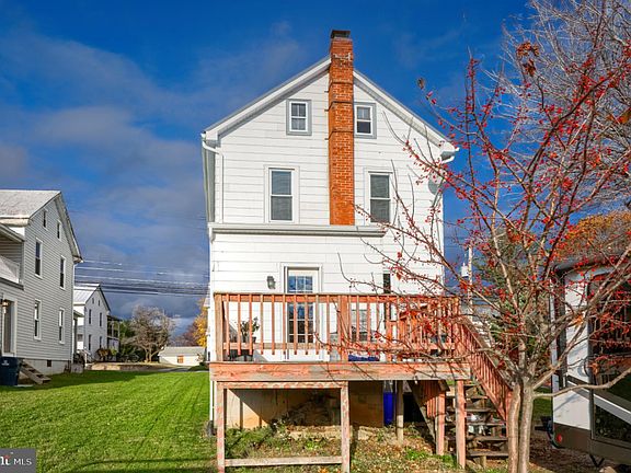 3rd image of 205 E Main St