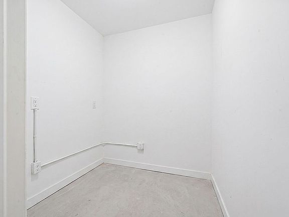 3rd image of 40-24 Aske St #A